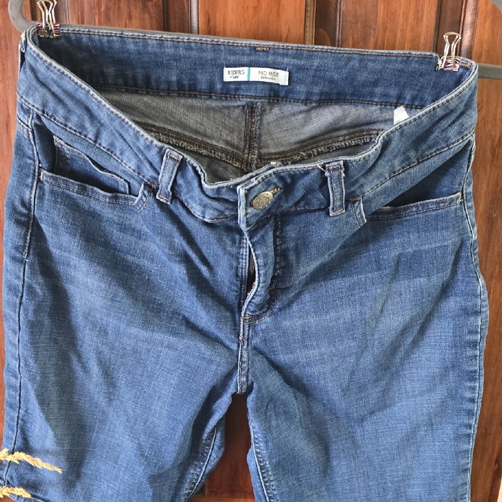 Lee Women's Mid Rise Bermuda Denim Shorts